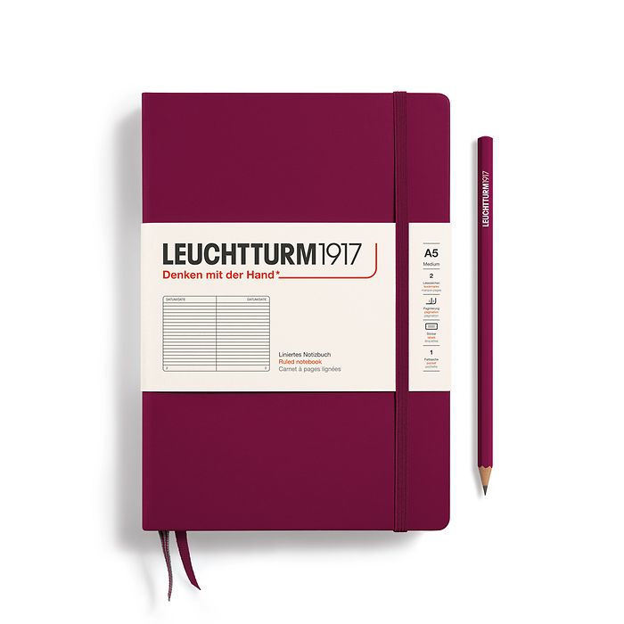 Notizbuch Medium (A5), Hardcover, 251 nummerierte Seiten, Port Red, Liniert